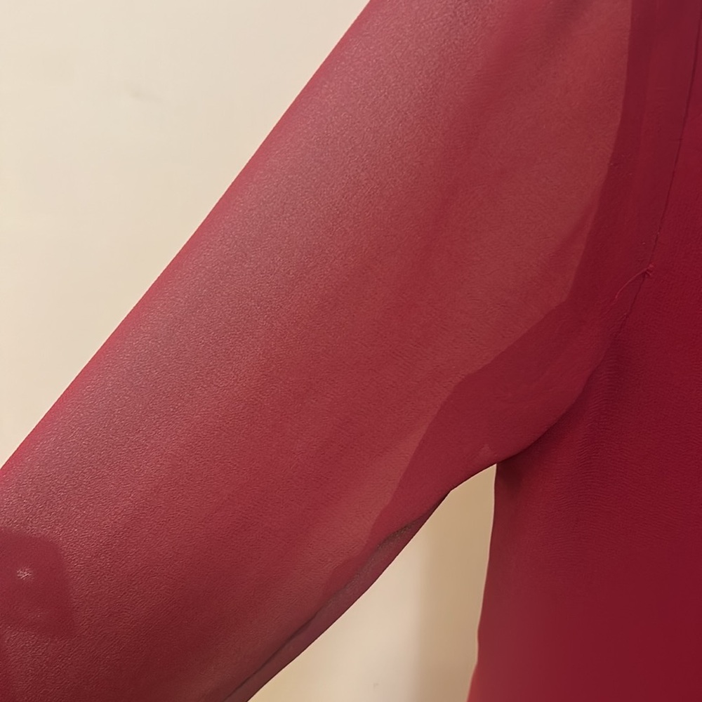 Priced low! 📣 BOGO any closet item equal/less value long sleeve chiffon +jewelry - Picture 9 of 9